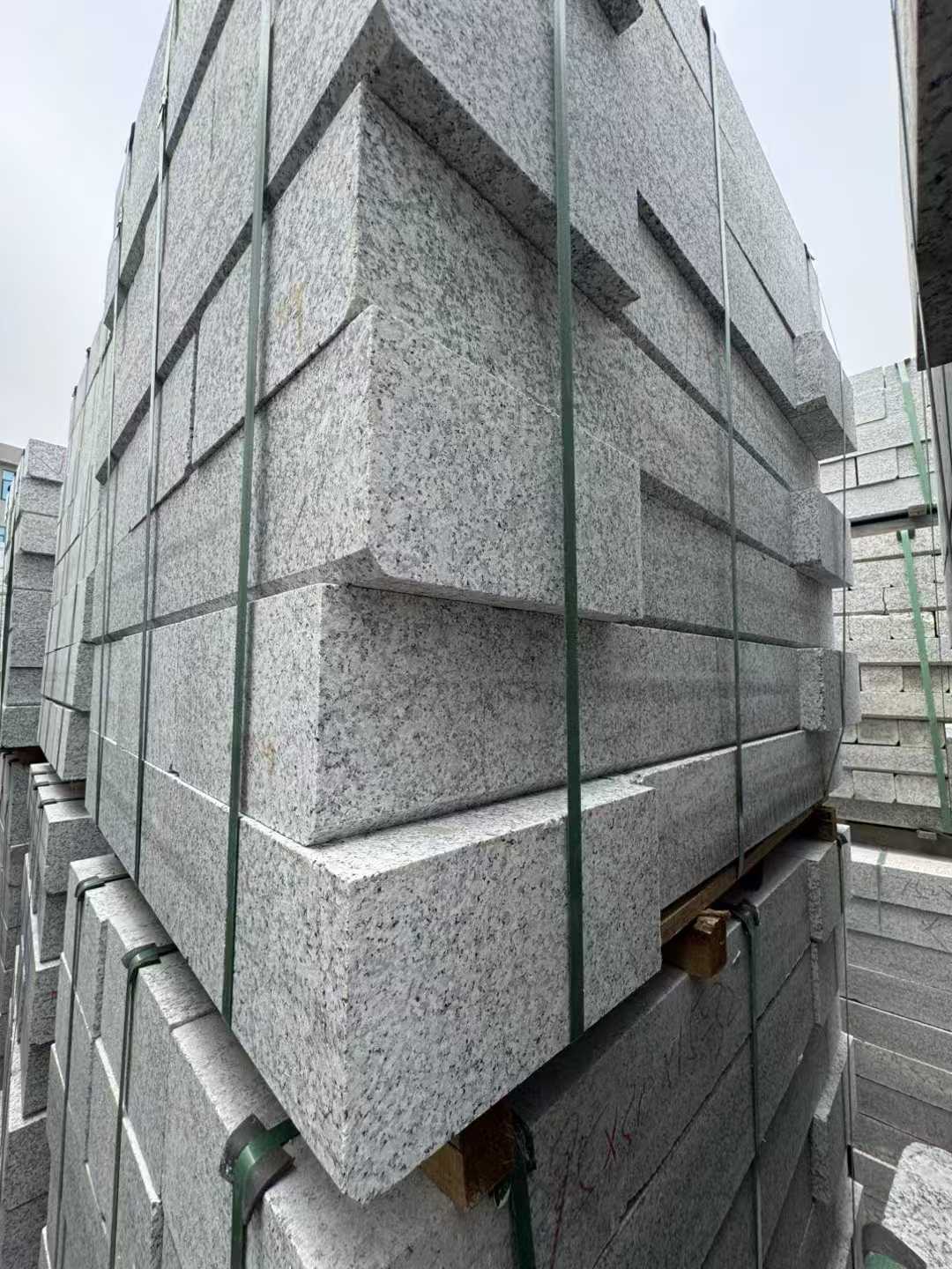 邯郸芝麻白路牙石 马路牙子